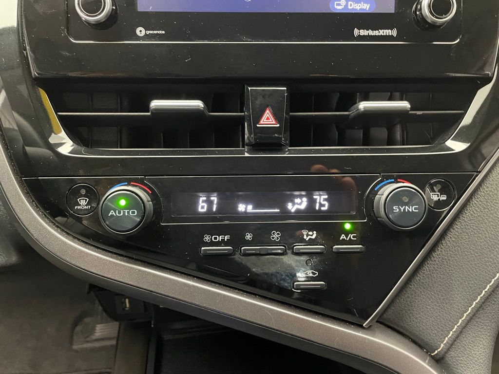 Thumbnail: 2023 Toyota Camry - 24