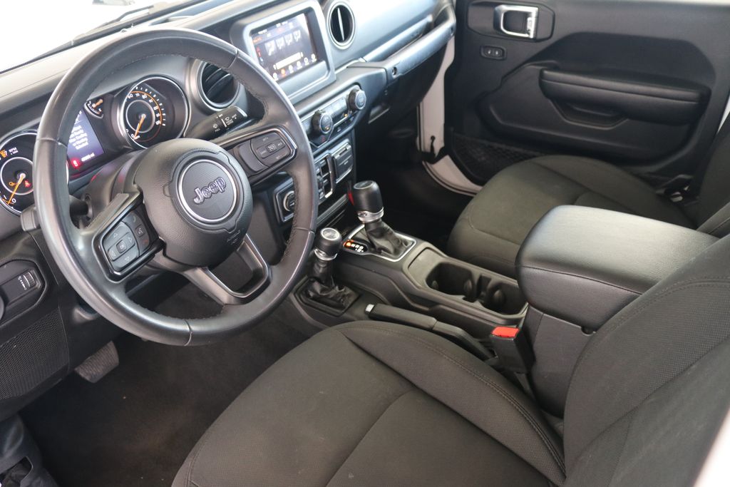 2023 Jeep Gladiator Sport photo