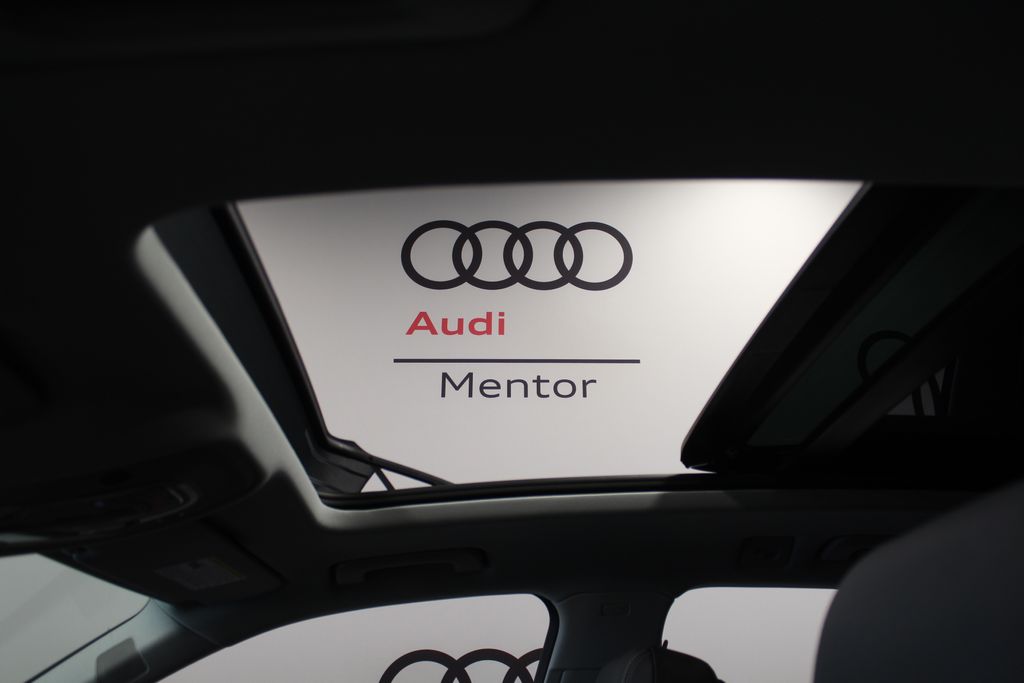 Thumbnail: 2023 Audi Q5 - 13