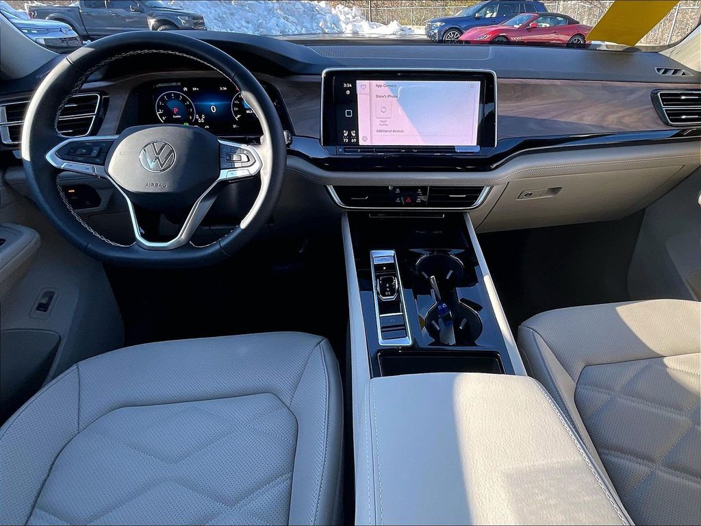 2026 Volkswagen Tiguan — photo 12