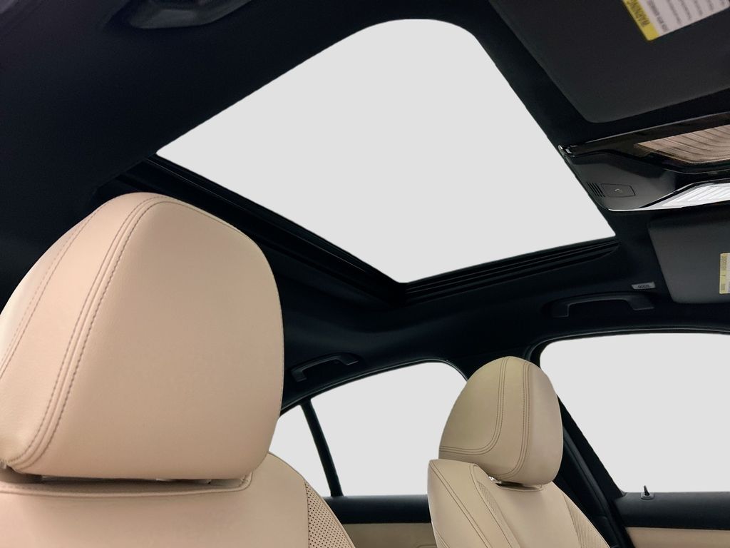 Thumbnail: 2025 BMW 3 Series - 17