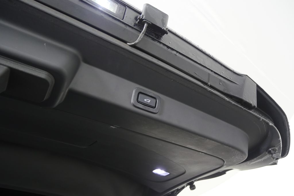 Thumbnail: 2023 Land Rover Range Rover Sport - 19