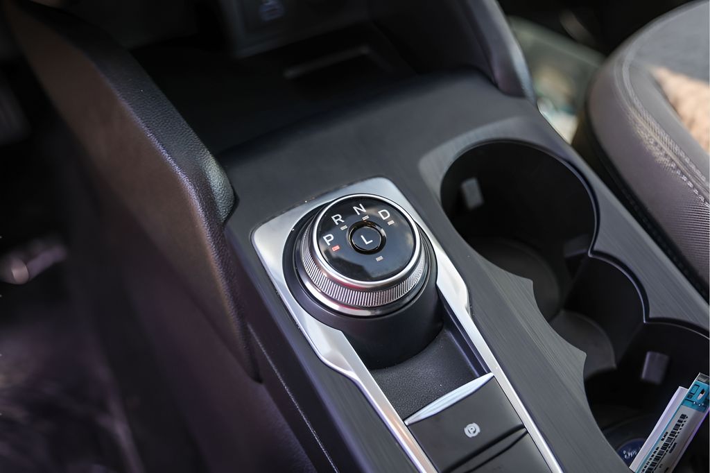 Used Car 2022 Ford Escape  Se For Sale Under $20,000 In Austin, Texas