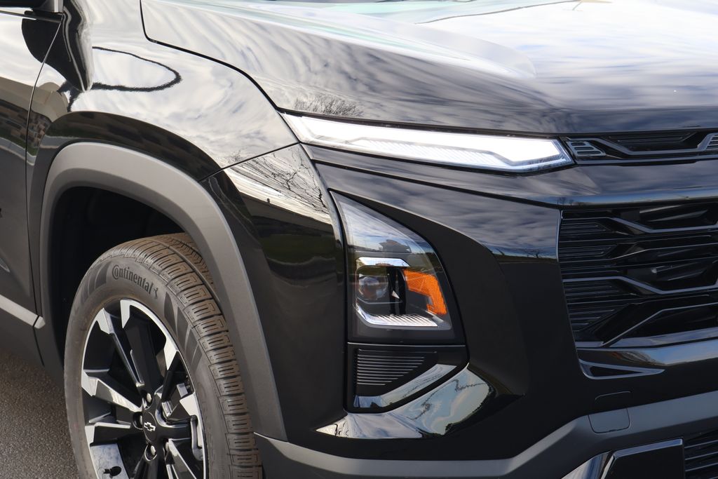 Thumbnail: 2026 Chevrolet Equinox - 3