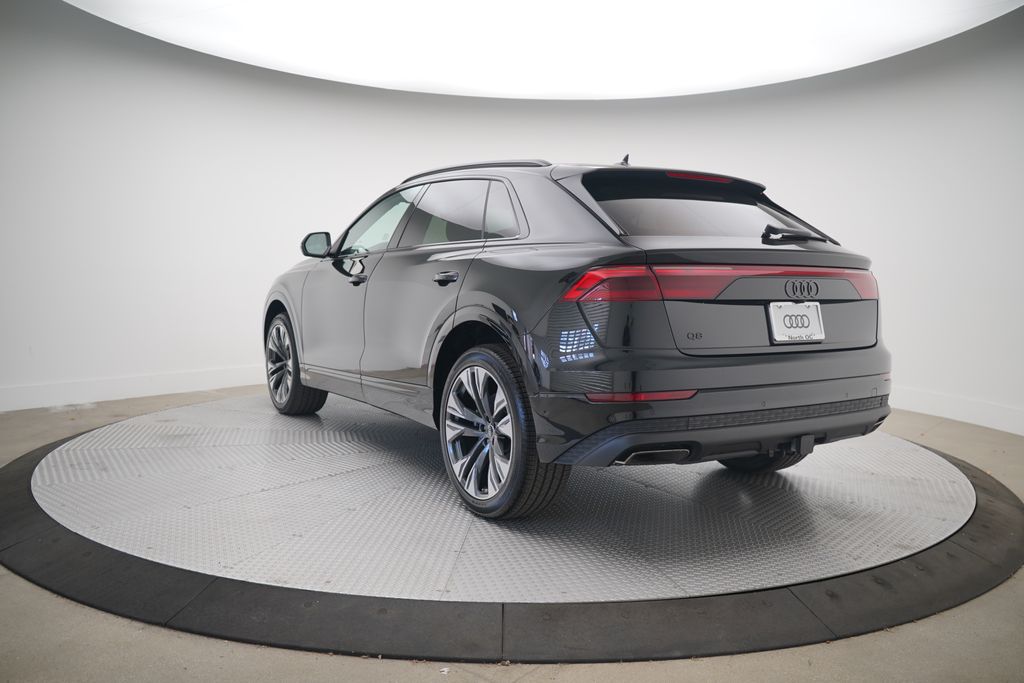 2024 Audi Q8  3