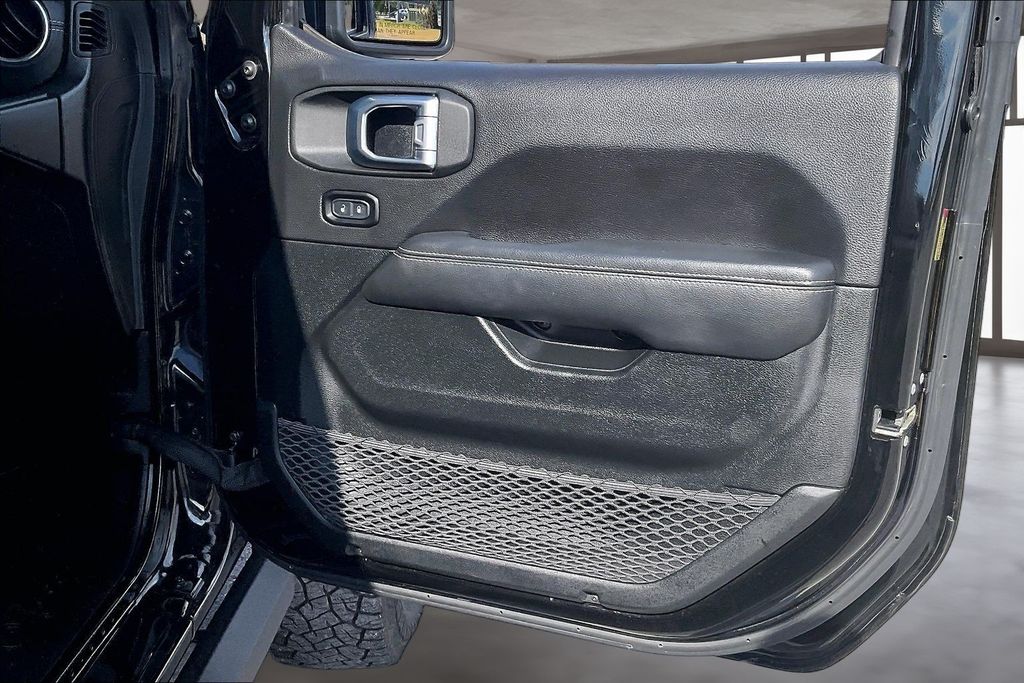 Used 2020 Jeep Gladiator Truck