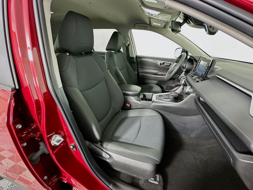 Thumbnail: 2022 Toyota RAV4 - 27