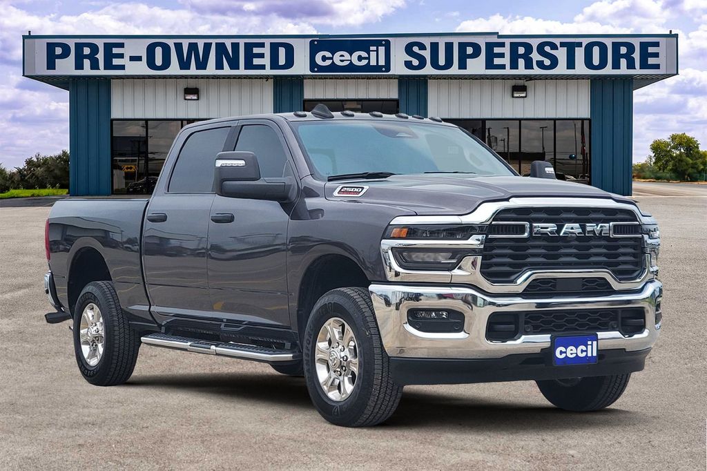 2025 RAM 2500 Big Horn Crew Cab 4WD