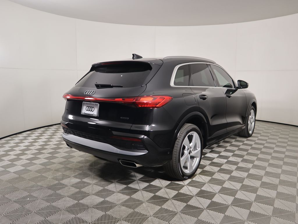 Thumbnail: 2025 Audi Q5 - 5