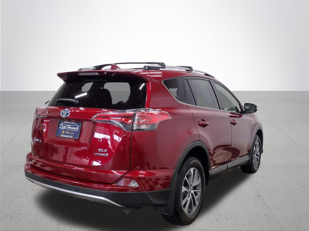 2018 Toyota RAV4 Hybrid XLE