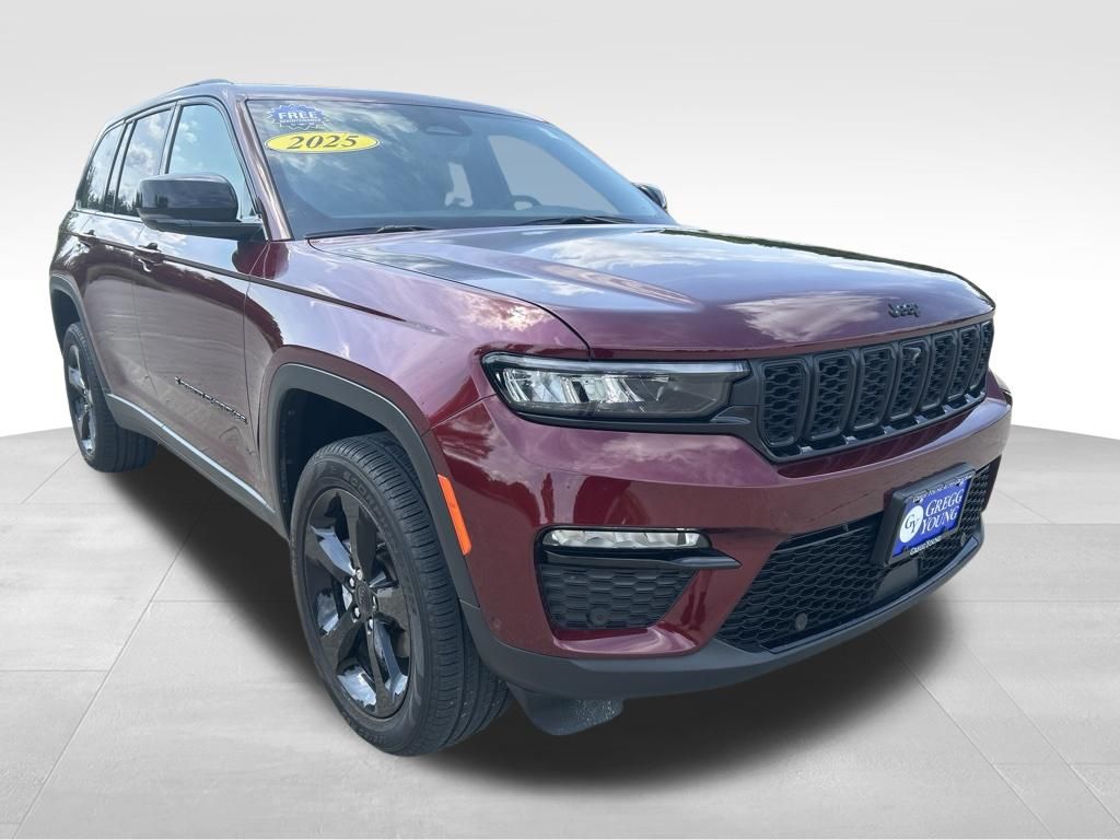 Used 2025 Jeep Grand Cherokee SUV