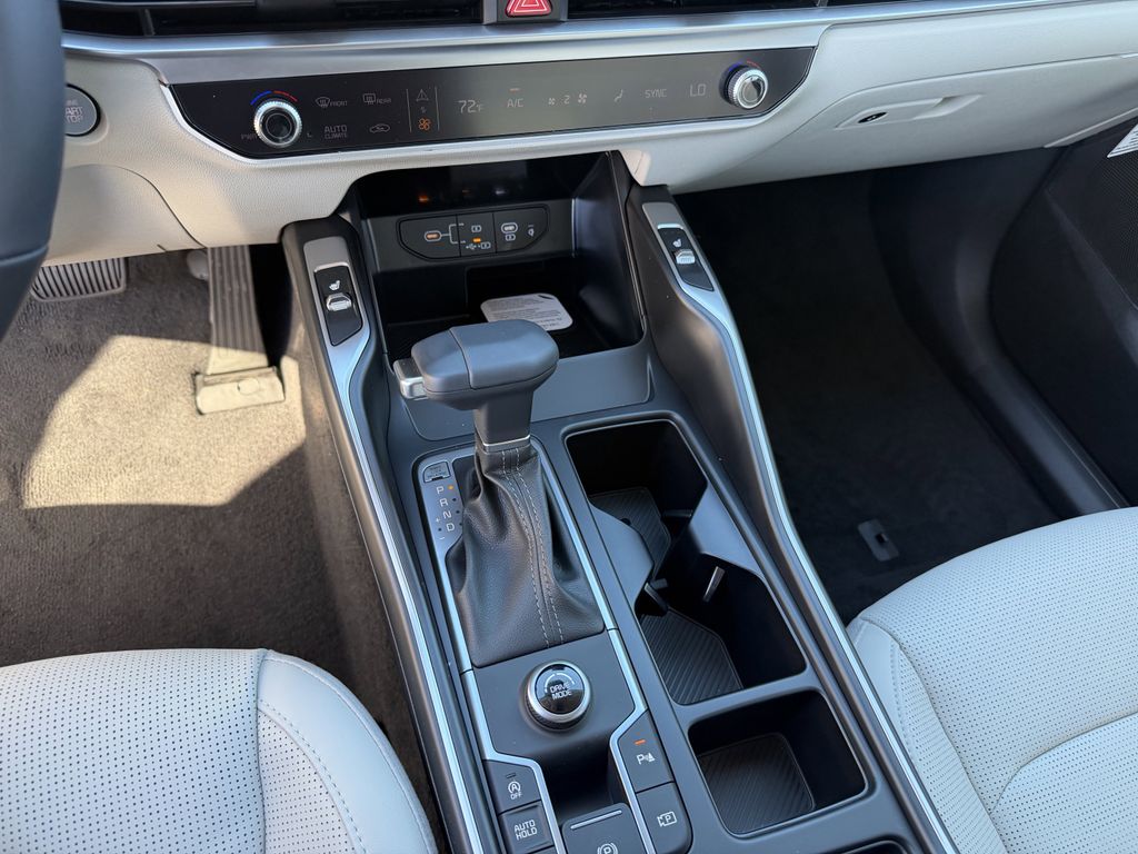 new 2026 Kia Sorento car, priced at $32,231