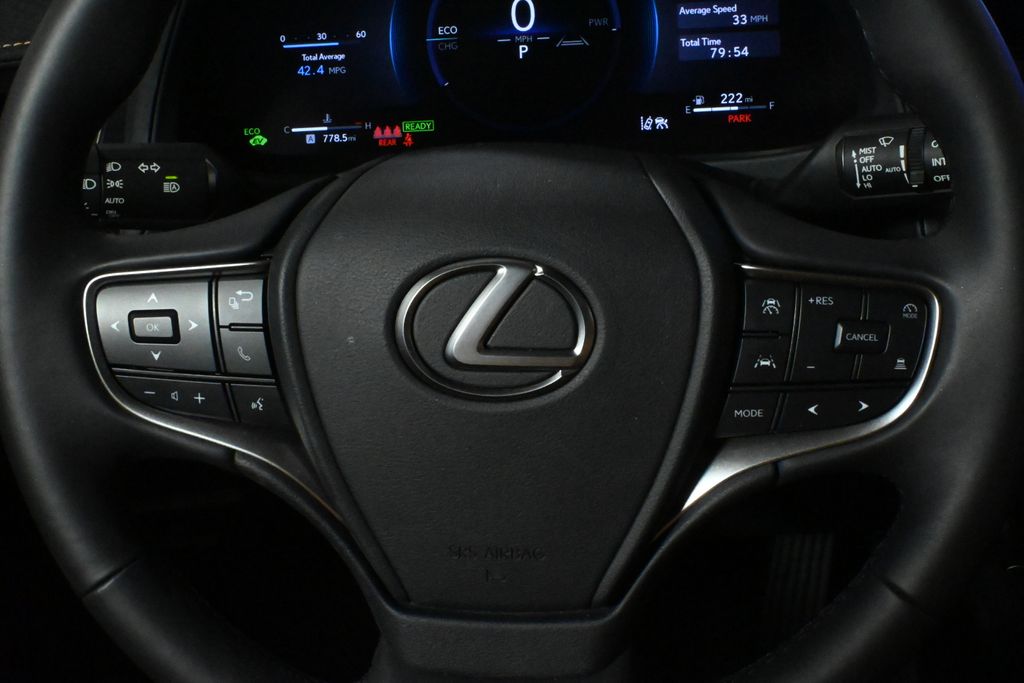 Thumbnail: 2025 Lexus UX - 18