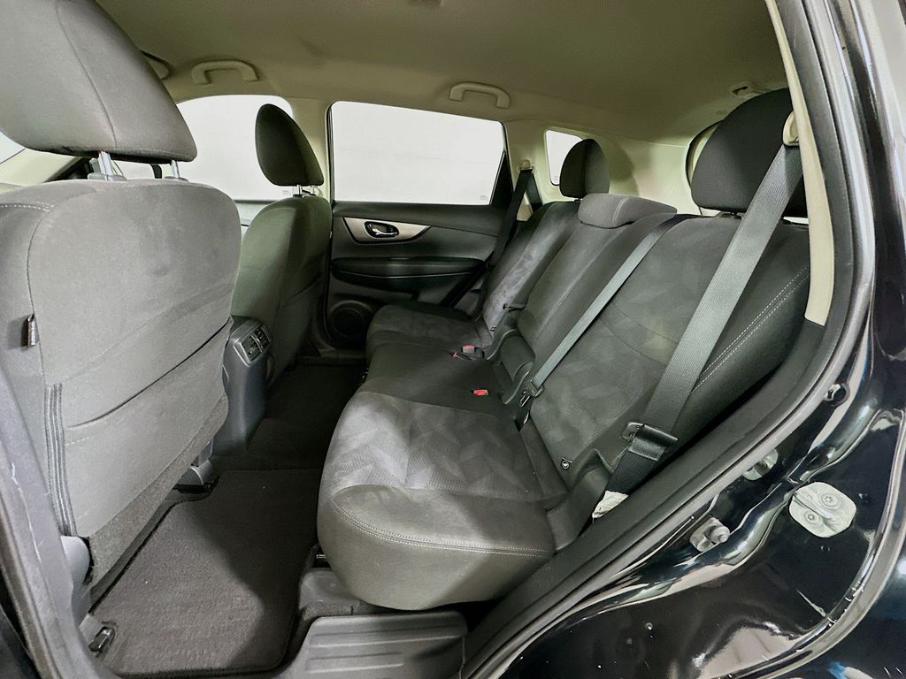 Thumbnail: 2016 Nissan Rogue - 23