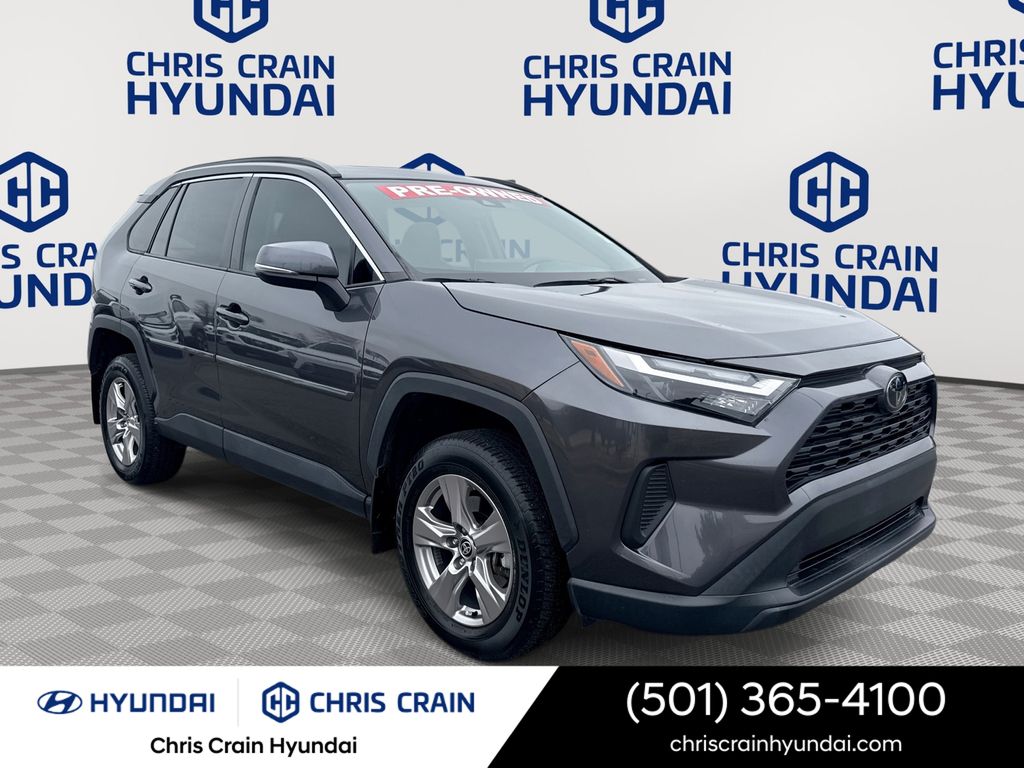 2023 Toyota RAV4 XLE FWD