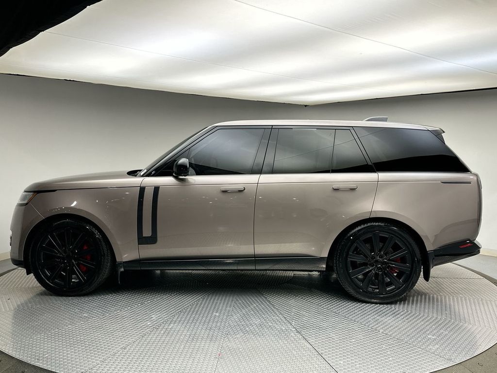Thumbnail: 2023 Land Rover Range Rover - 2