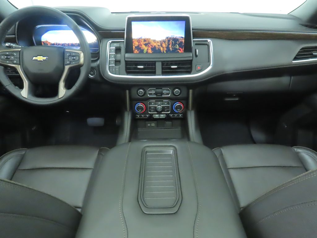 2023 Chevrolet Suburban High Country 13