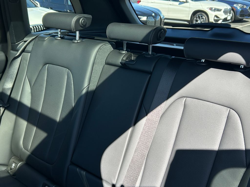 Thumbnail: 2023 BMW X3 - 31