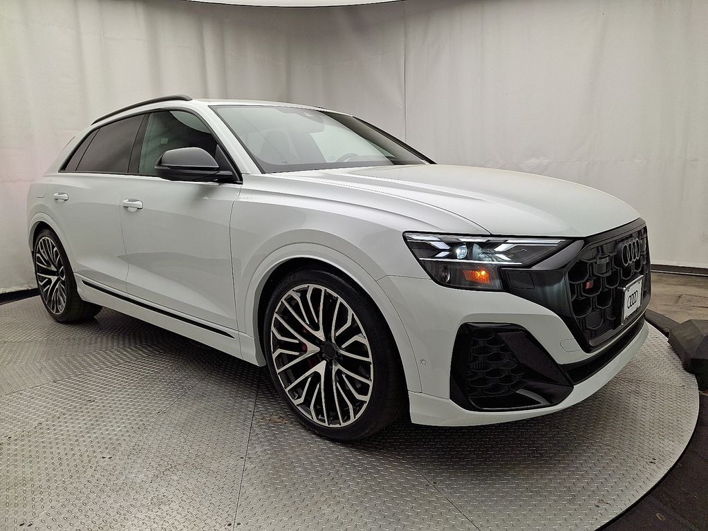 Thumbnail: 2026 Audi SQ8 - 2