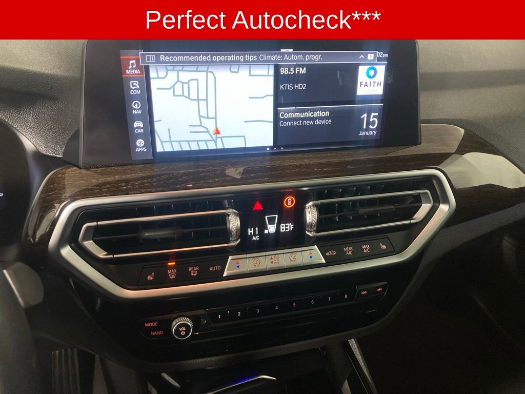 Used 2023 Black BMW xDrive30i image 3