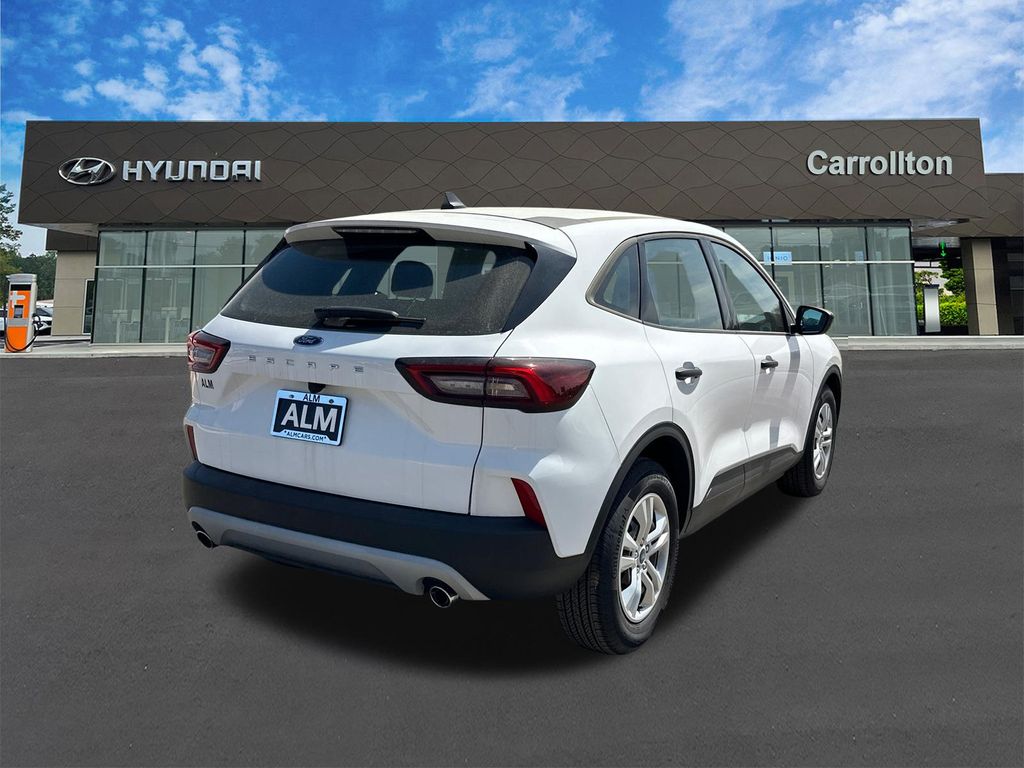 Used 2023 White Ford Base image 5