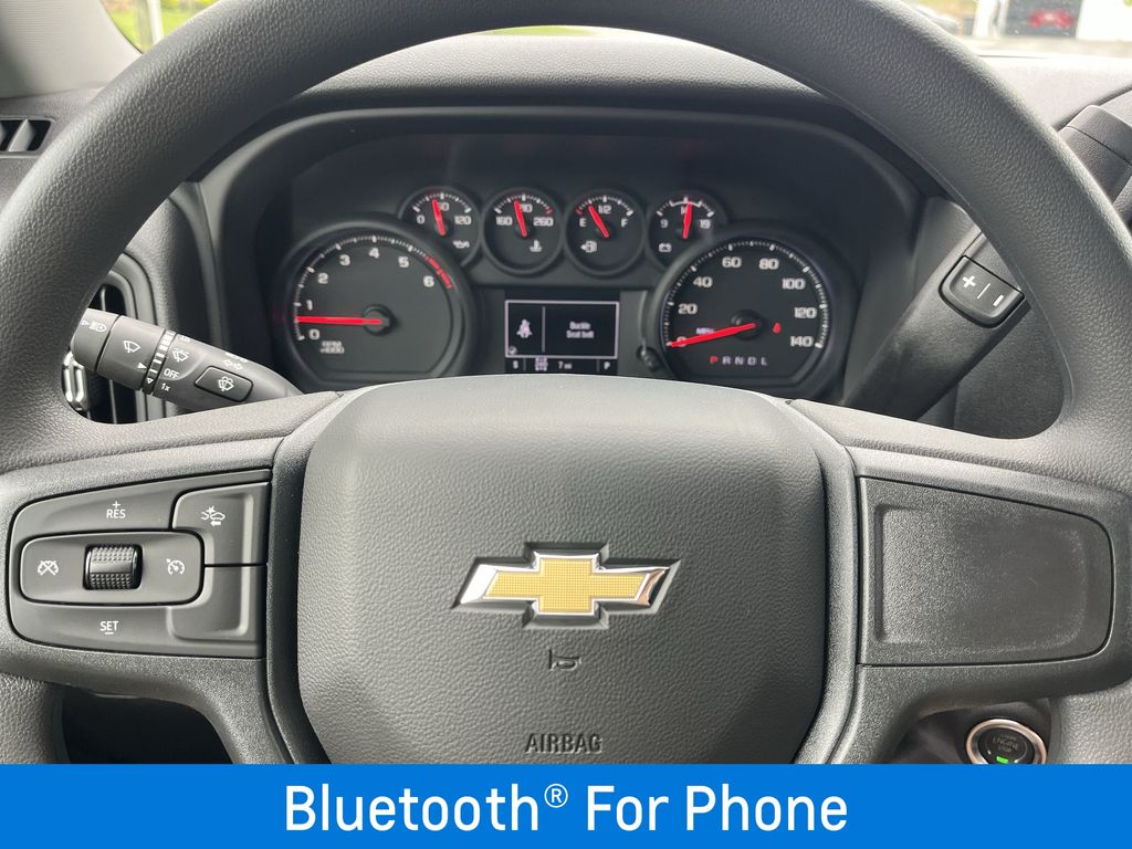 2025 Chevrolet Silverado 2500HD Custom photo