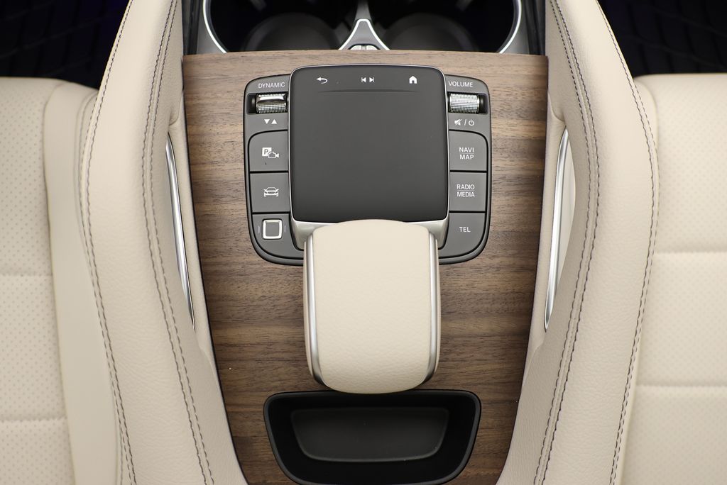 Thumbnail: 2026 Mercedes-Benz GLE - 28