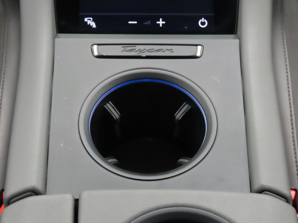 Thumbnail: 2020 Porsche Taycan - 31