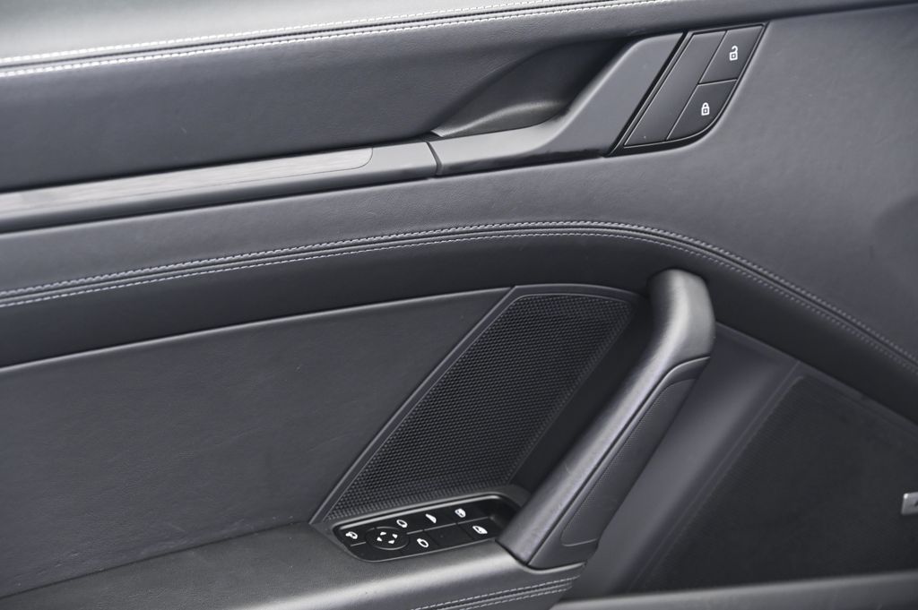 Thumbnail: 2022 Porsche 911 - 27