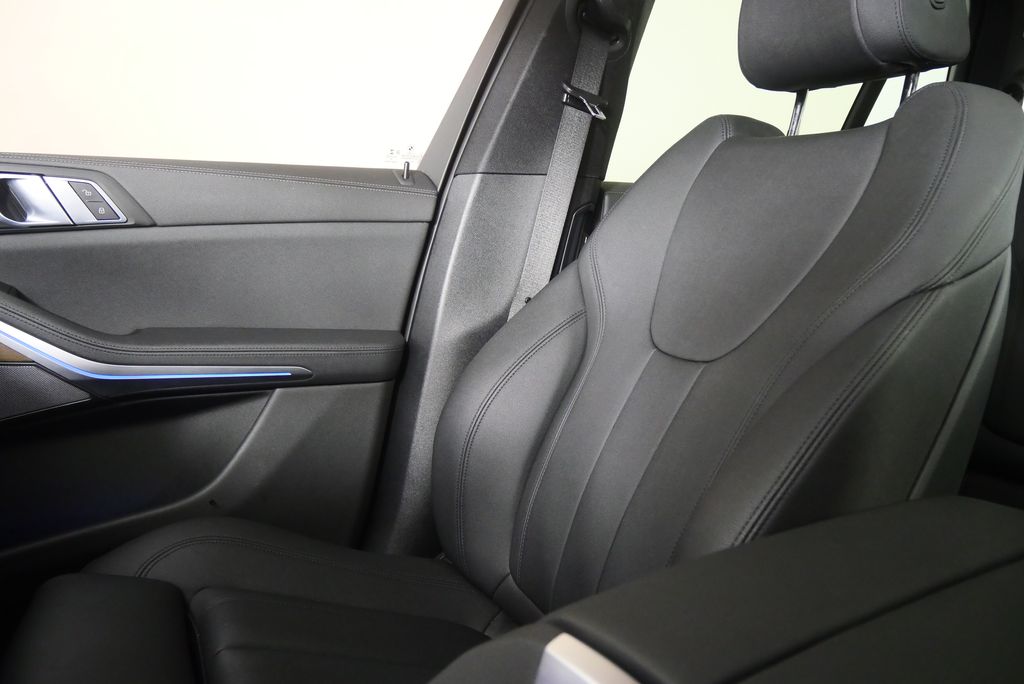 Thumbnail: 2021 BMW X5 - 27