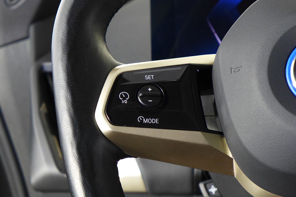 Thumbnail: 2023 BMW iX - 29