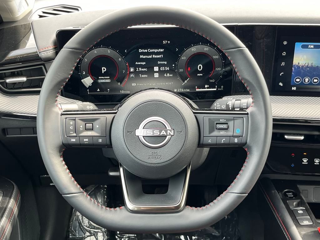 2025 Nissan Kicks SR photo