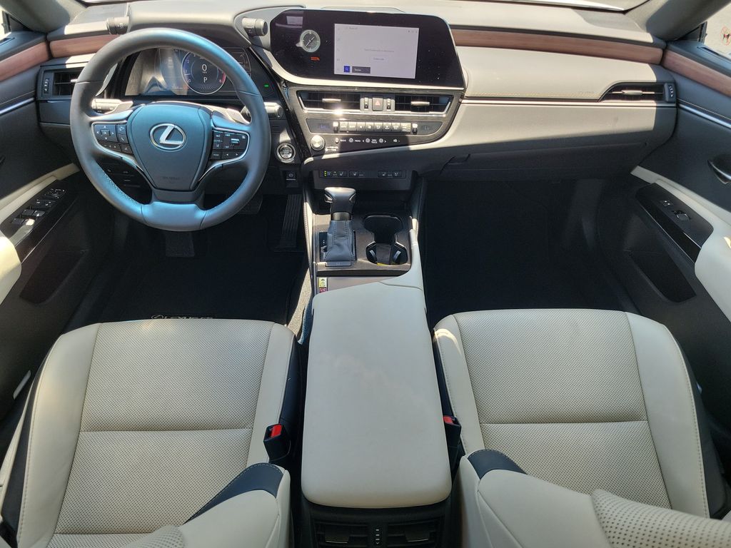 used 2025 Lexus ES car, priced at $45,998