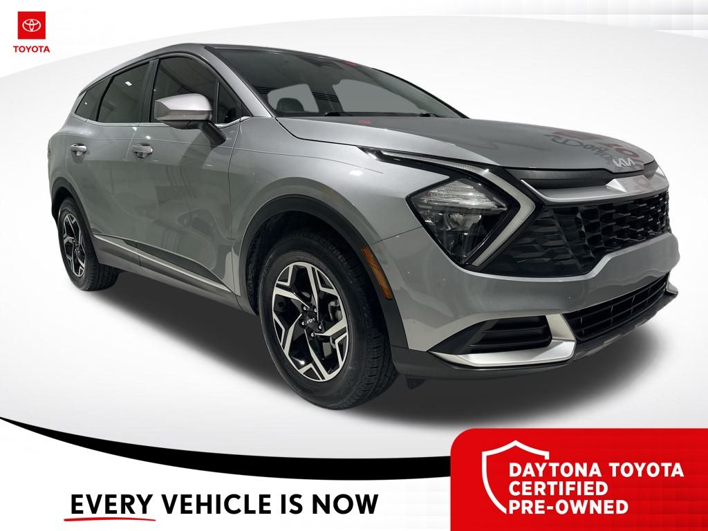 2023 Kia Sportage LX's photo