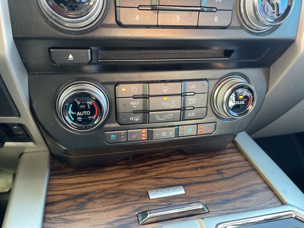 Used 2018 Red Ford Lariat image 19