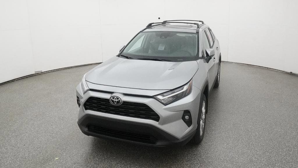 Thumbnail: 2025 Toyota RAV4 - 20