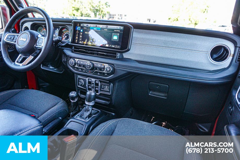 Used 2025 Red Jeep Sahara image 25
