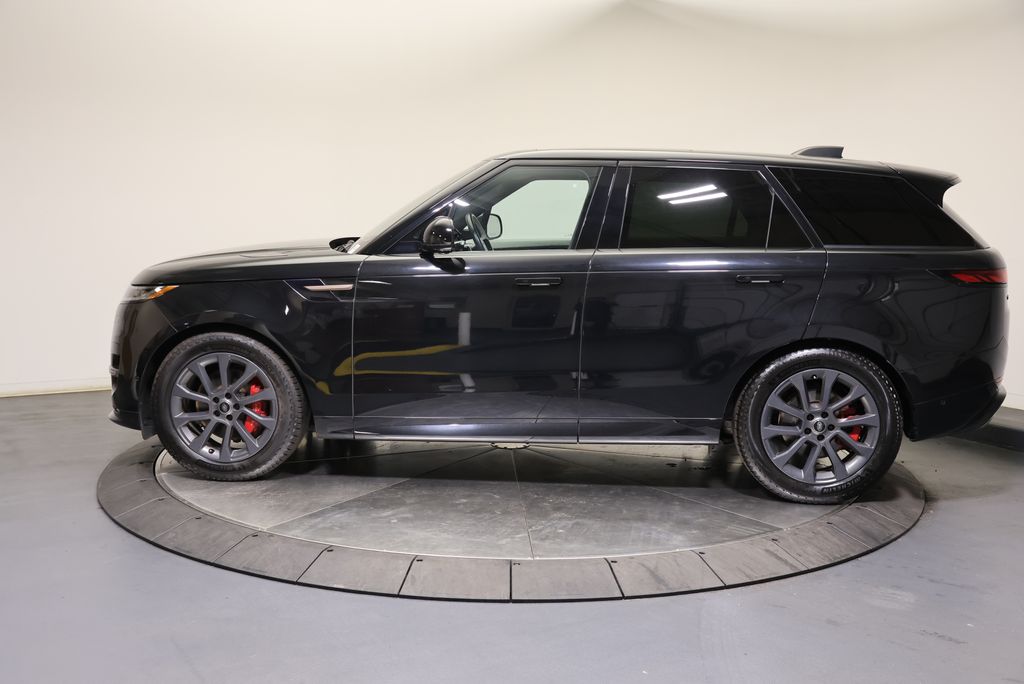 Thumbnail: 2023 Land Rover Range Rover Sport - 2