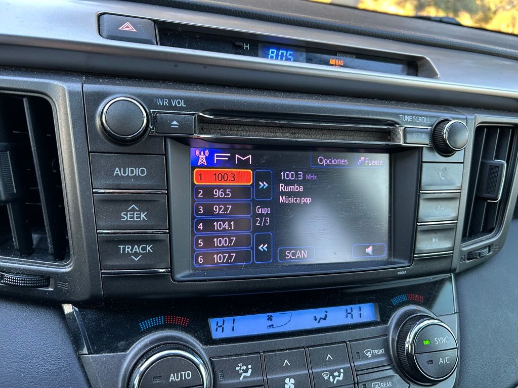 Thumbnail: 2013 Toyota RAV4 - 24