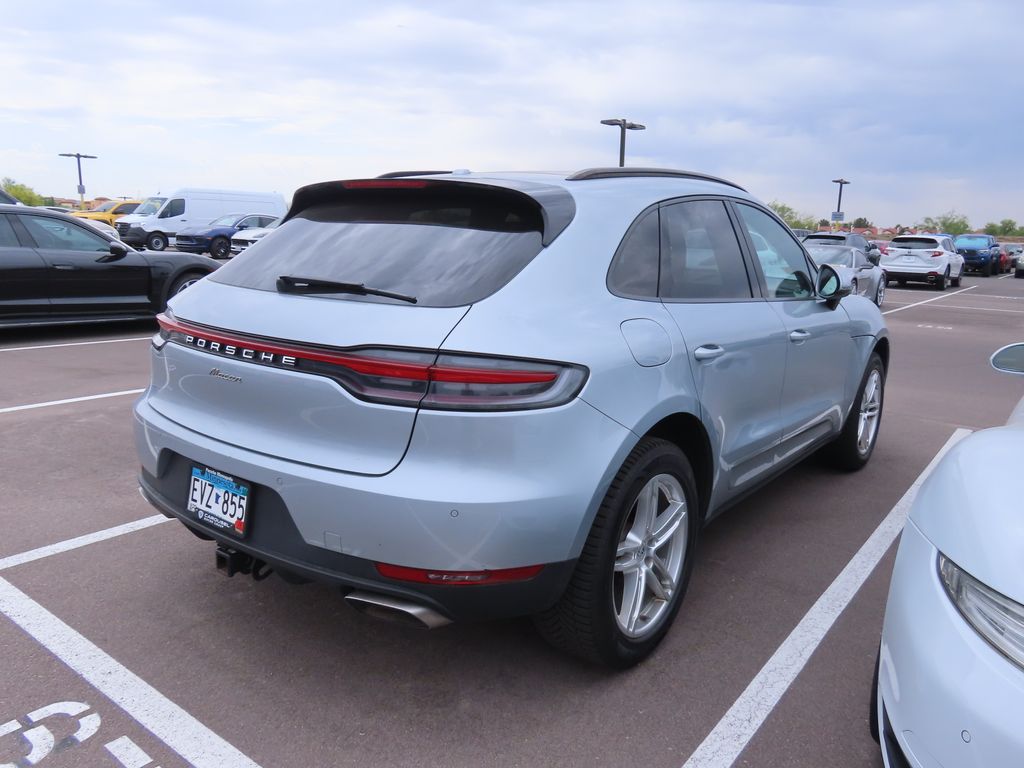 Thumbnail: 2019 Porsche Macan - 3
