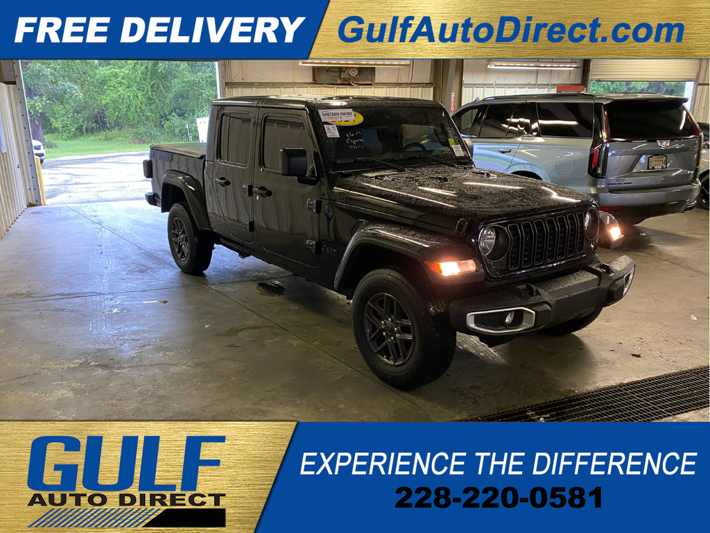 Black Clearcoat 2024 Jeep Gladiator Pickup Truck Four-Wheel Drive 8-Speed Automatic