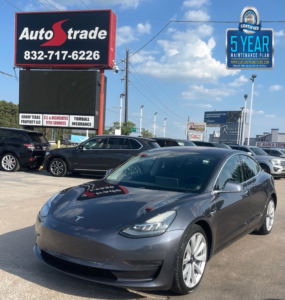 2018 Tesla Model 3 Long Range Black at Autostrade
