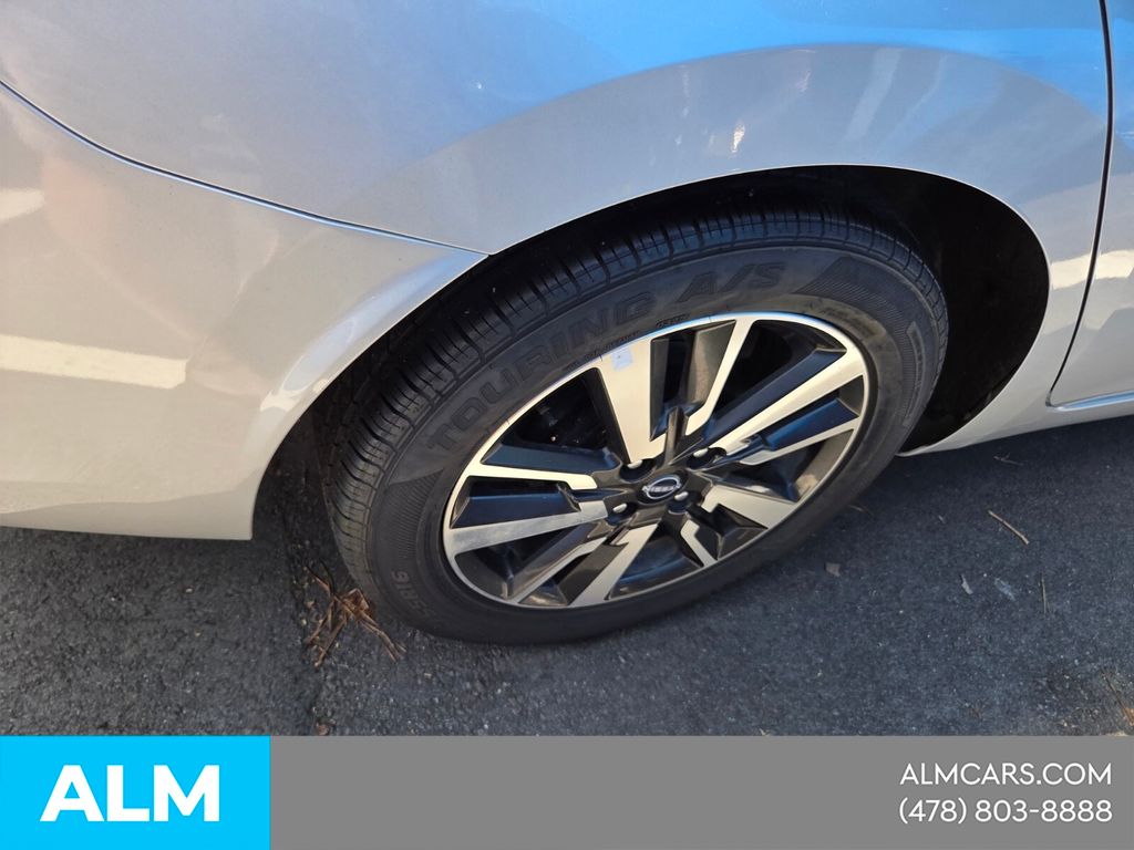 Used 2024 Silver Nissan 1.6 SV image 17