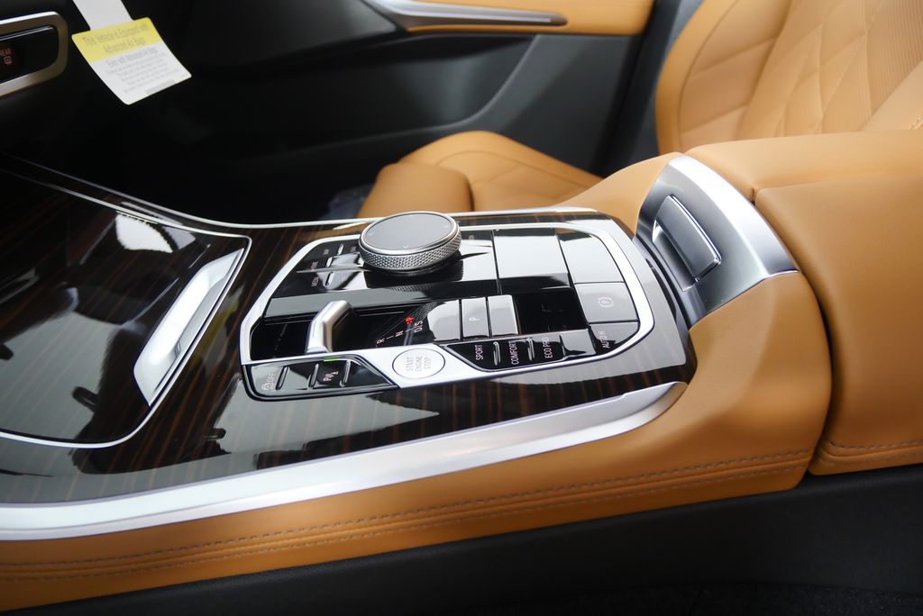 Thumbnail: 2026 BMW X5 - 21