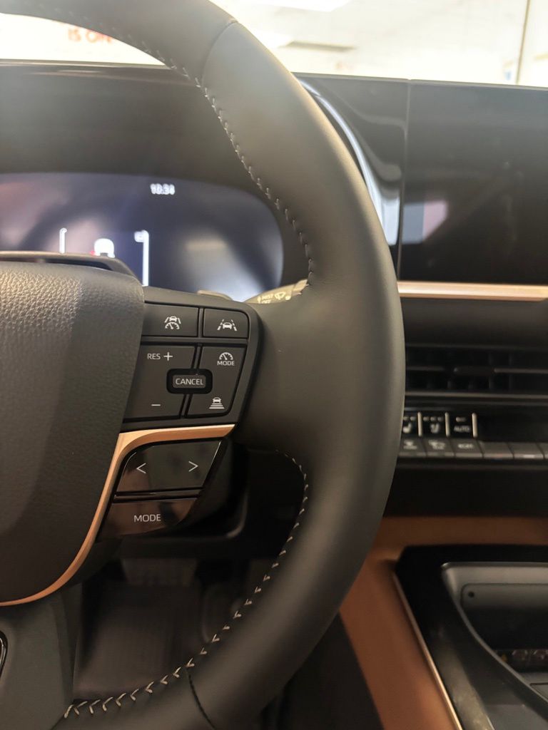 2026 Toyota Crown Signia Limited - Photo 15