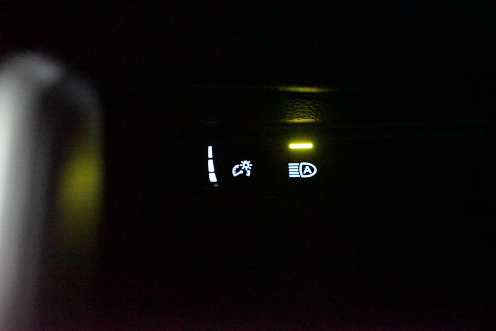 Thumbnail: 2025 Toyota Corolla Cross - 23