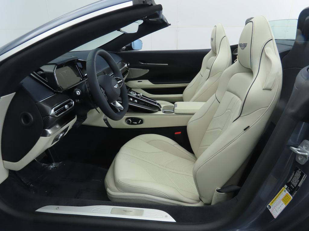 Thumbnail: 2026 Aston Martin Vantage - 27