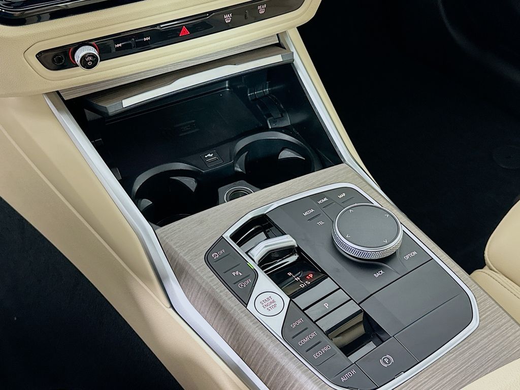 Thumbnail: 2025 BMW 3 Series - 17