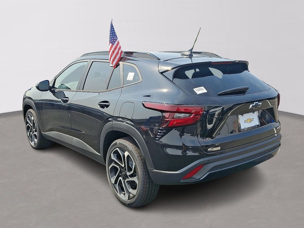 Thumbnail: 2026 Chevrolet Trax - 3