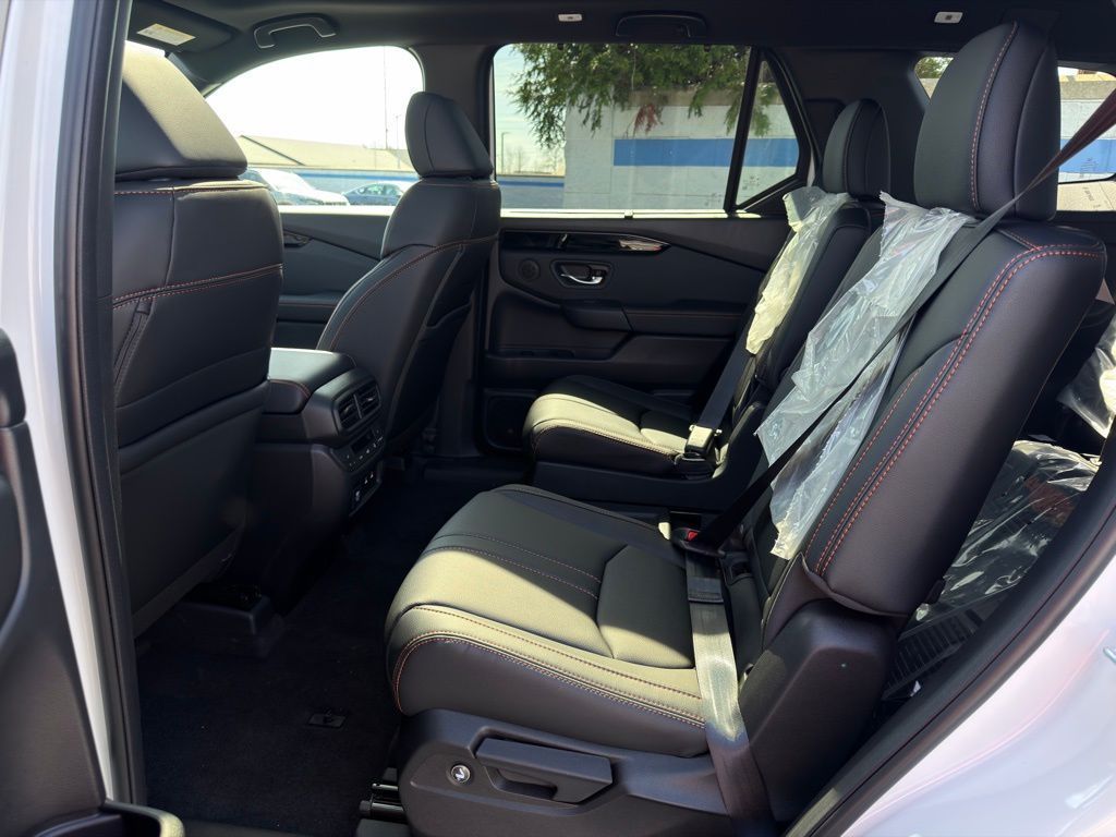 Thumbnail: 2026 Honda Pilot - 19